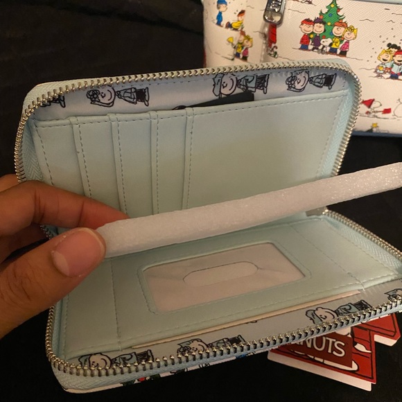 Loungefly Peanuts mini backpack & wallet. - Picture 4 of 10